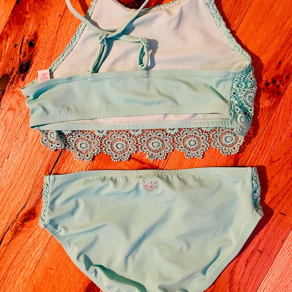 Girl’s Size 14 Bikini - Picture 2 of 4